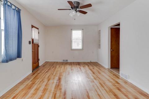 112 N Price St, Downs, IL 61736 photo 17