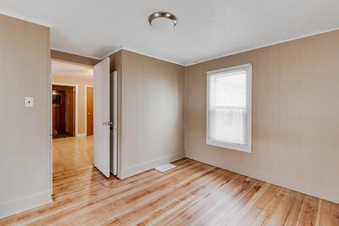 112 N Price St, Downs, IL 61736 photo 10