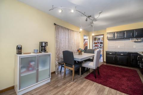 6880 Cambridge Dr, Morris, IL 60450 photo 9