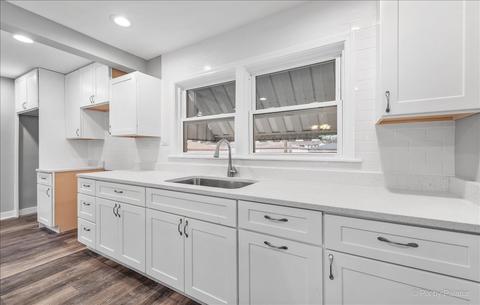 10144 S Carpenter St, Chicago, IL 60643 photo 9