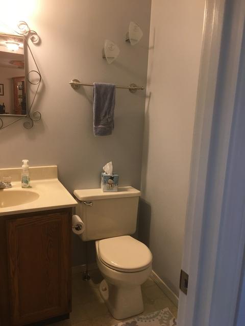 1211 Kenneth Dr, Bloomington, IL 61704 photo 5