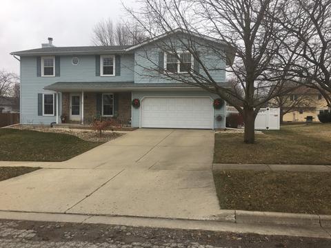 1211 Kenneth Dr, Bloomington, IL 61704 photo 1