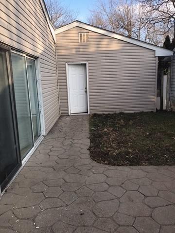 155 Highbury Dr, Elgin, IL 60120 photo 3
