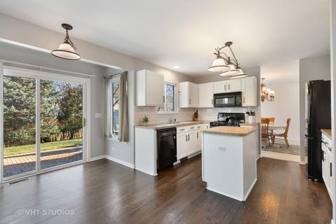 9686 Compton Dr, Huntley, IL 60142 photo 7