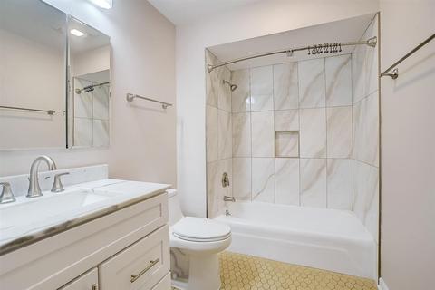 25770 W Apache Ln, Lake Barrington, IL 60010 photo 17