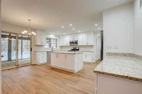 25770 W Apache Ln, Lake Barrington, IL 60010 photo 6