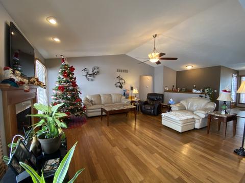 563 Applemint Ln, Roscoe, IL 61073 photo 5