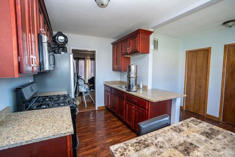 17318 Lorenz Ave, Lansing, IL 60438 photo 5