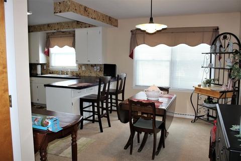 307 N Grape St, Morrison, IL 61270 photo 8