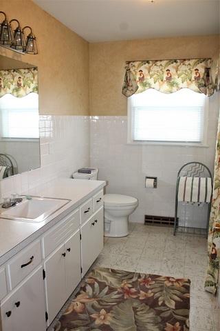 307 N Grape St, Morrison, IL 61270 photo 11