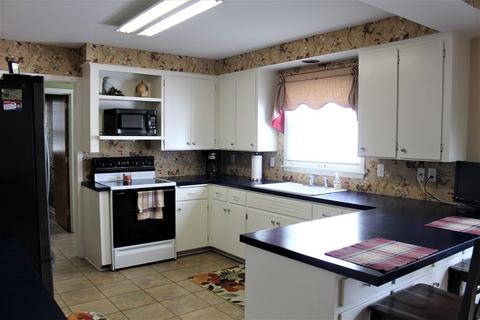 307 N Grape St, Morrison, IL 61270 photo 4