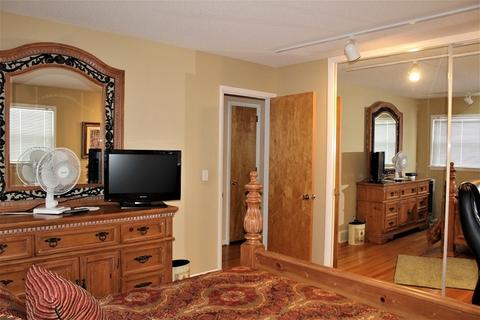 307 N Grape St, Morrison, IL 61270 photo 13
