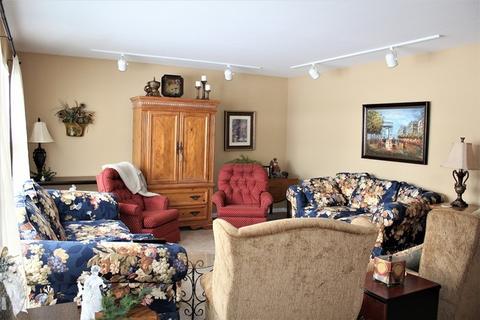 307 N Grape St, Morrison, IL 61270 photo 9