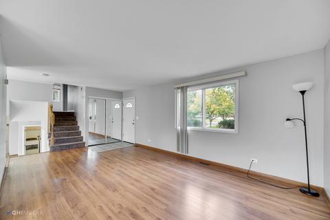 761 W Appletree Ln, Bartlett, IL 60103 photo 8