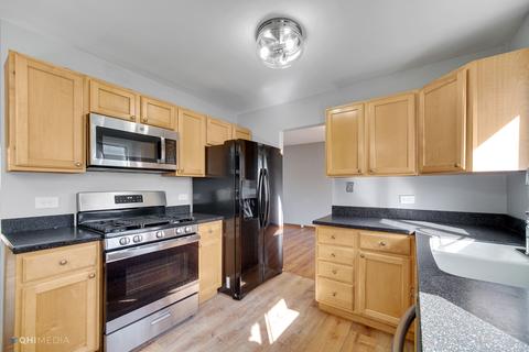 761 W Appletree Ln, Bartlett, IL 60103 photo 2