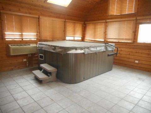 1592 Edgewood Ct, Bartlett, IL 60103 photo 9