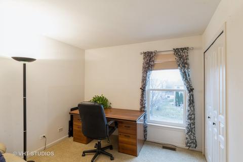 4560 Whitehall Ln, Algonquin, IL 60102 photo 16
