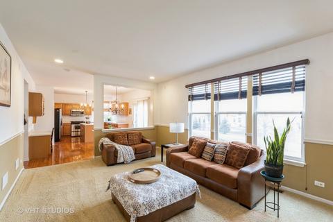 4560 Whitehall Ln, Algonquin, IL 60102 photo 8