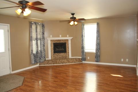 308 E Columbia St, Danvers, IL 61732 photo 8