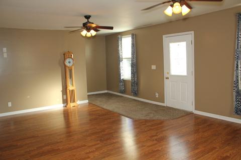 308 E Columbia St, Danvers, IL 61732 photo 6