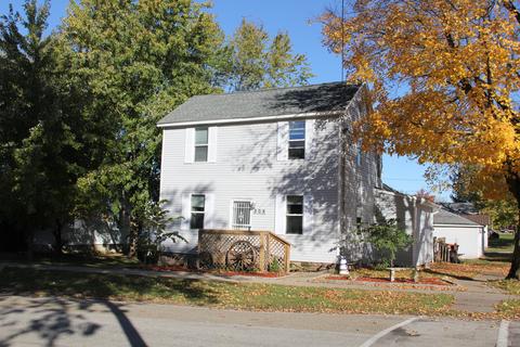 308 E Columbia St, Danvers, IL 61732 photo 2
