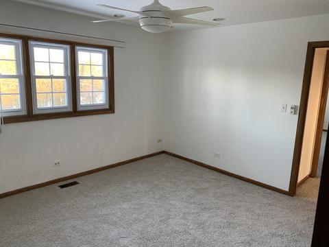 382 Rand Rd, Des Plaines, IL 60016 photo 17