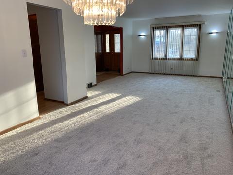 382 Rand Rd, Des Plaines, IL 60016 photo 4