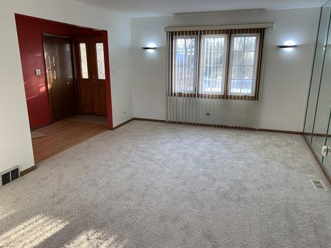 382 Rand Rd, Des Plaines, IL 60016 photo 9