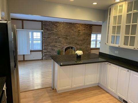 382 Rand Rd, Des Plaines, IL 60016 photo 8