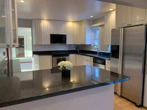 382 Rand Rd, Des Plaines, IL 60016 photo 5