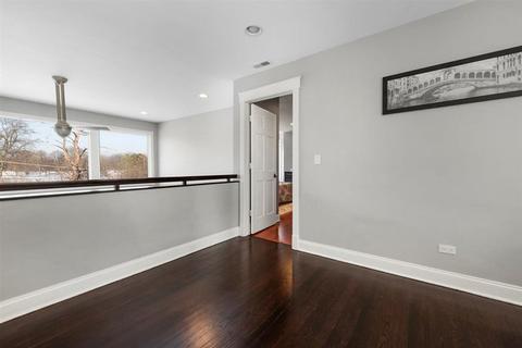 2842 Central Rd, Glenview, IL 60025 photo 15