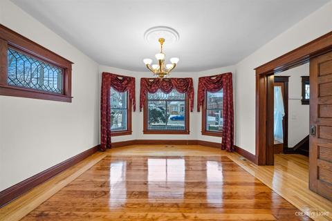 320 E 10th St, Lockport, IL 60441 photo 5