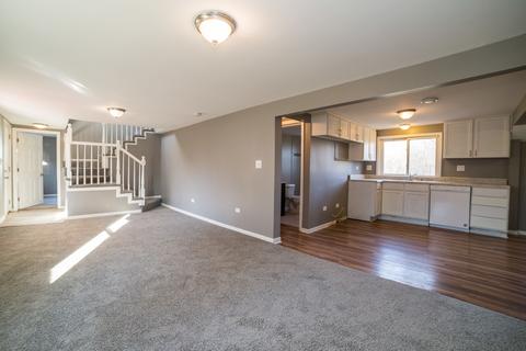 15743 Troy Ave, Markham, IL 60426 photo 2
