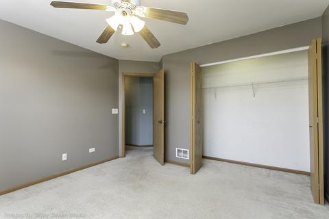 244 Berkeley Dr, Bolingbrook, IL 60440 photo 38