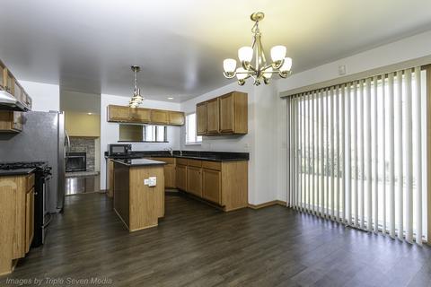 244 Berkeley Dr, Bolingbrook, IL 60440 photo 18
