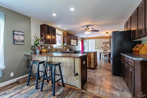 623 Walnut Ave, Maple Park, IL 60151 photo 9