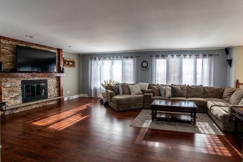 7320 W 83rd St, Bridgeview, IL 60455 photo 5