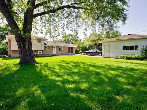 136 Crescent Dr, Glenview, IL 60025 photo 15