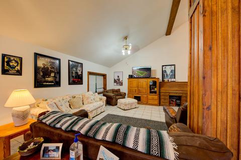 39 2nd St, Elgin, IL 60123 photo 9