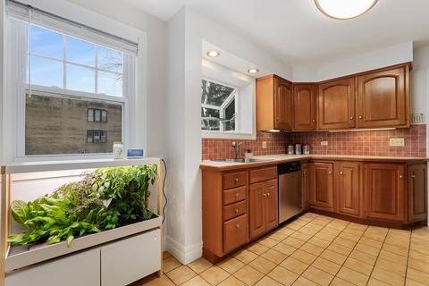 3933 Lyons St, Evanston, IL 60203 photo 11