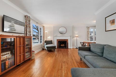 3933 Lyons St, Evanston, IL 60203 photo 4