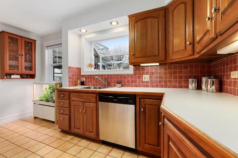 3933 Lyons St, Evanston, IL 60203 photo 16