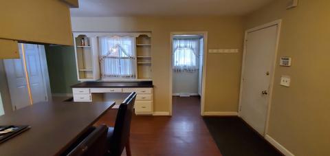 997 Ruth Dr, Elgin, IL 60123 photo 4