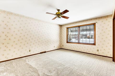 2320 Aloha Dr, Mchenry, IL 60050 photo 12