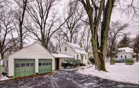 1125 Molitor Rd, Aurora, IL 60505 photo 2