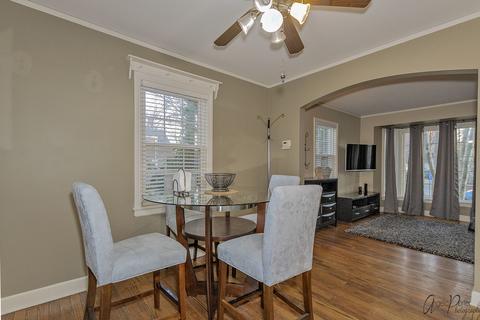 1382 Evergreen Ave, Des Plaines, IL 60016 photo 9