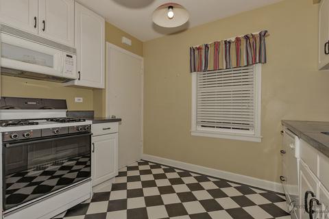 1382 Evergreen Ave, Des Plaines, IL 60016 photo 11