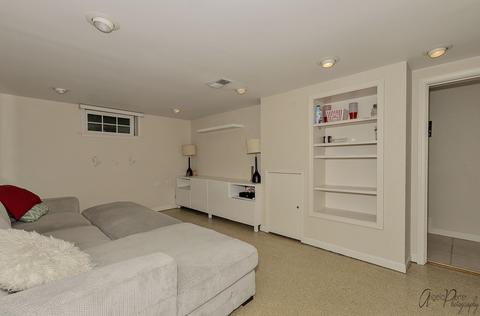 1382 Evergreen Ave, Des Plaines, IL 60016 photo 22