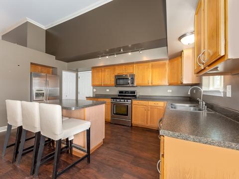 2207 Owl Dr, Plainfield, IL 60586 photo 10
