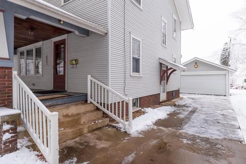 305 Willard Ave, Bloomington, IL 61701 photo 2